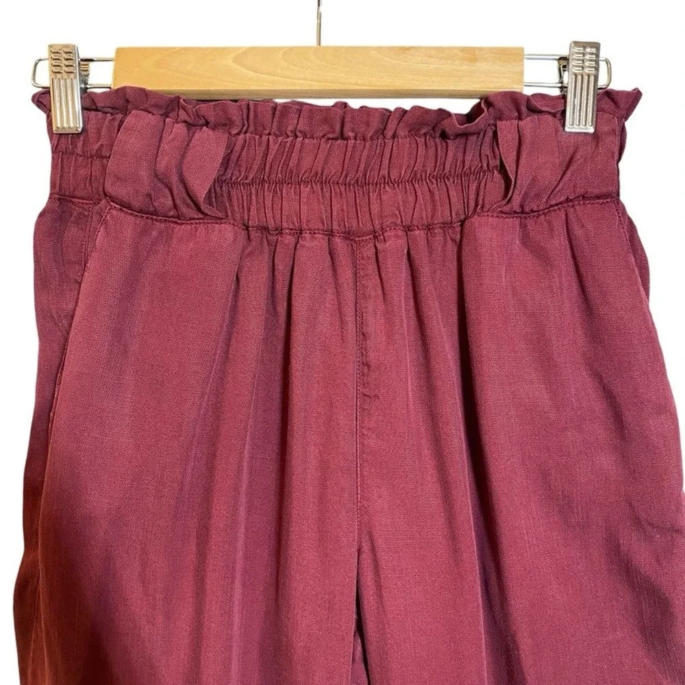 Sneak Peak high waisted